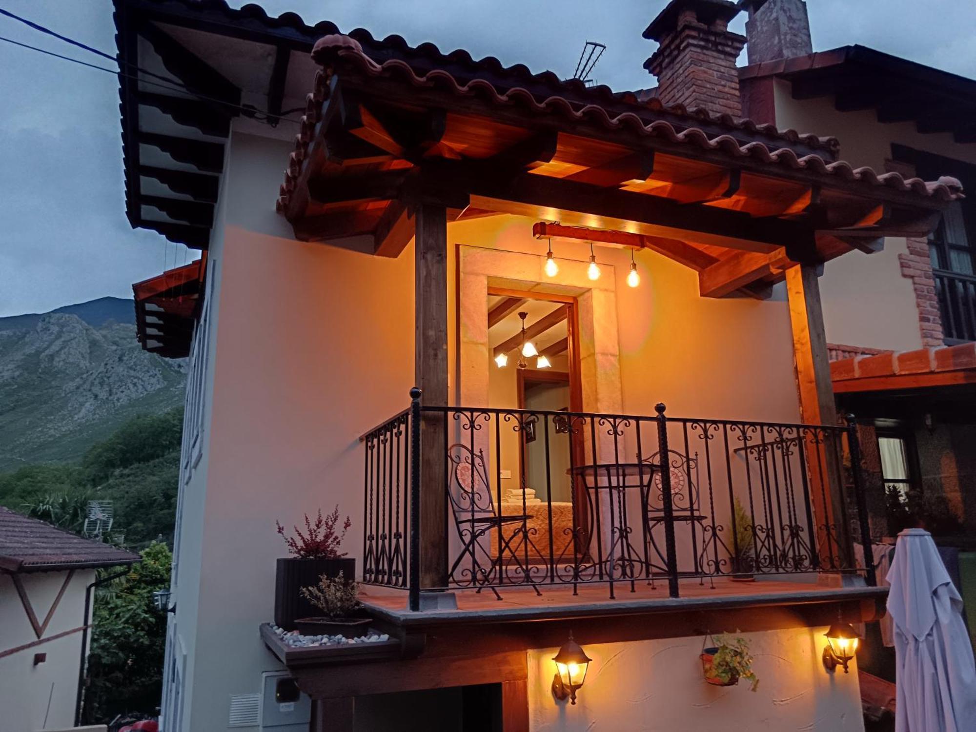 El Cantón Cangas de Onís Exterior foto