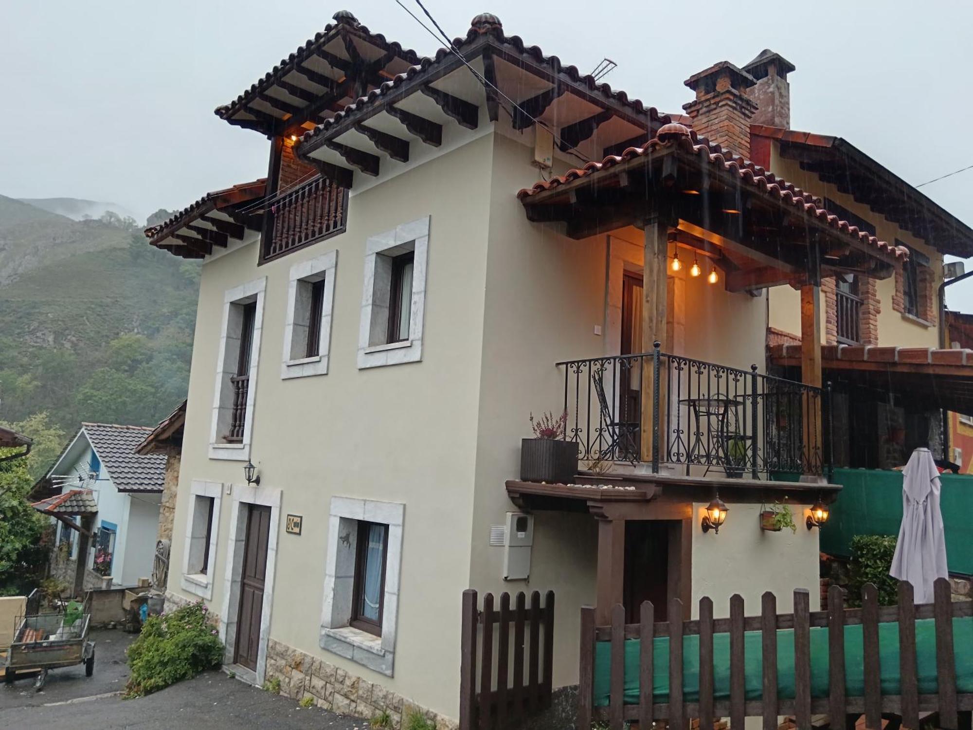 El Cantón Cangas de Onís Exterior foto