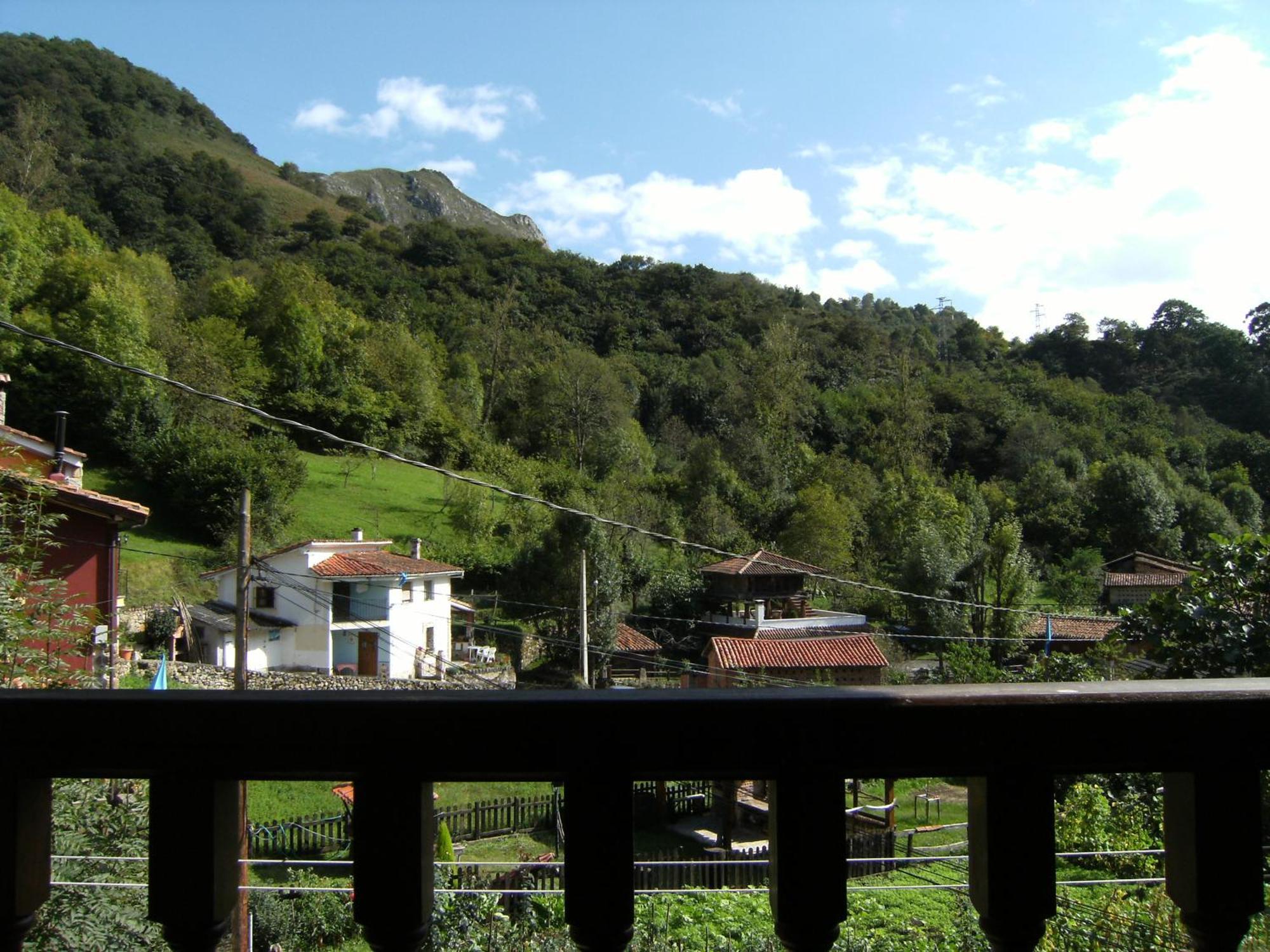 El Cantón Cangas de Onís Exterior foto